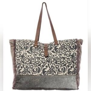 NWT! MYRA Floral Print Weekender Bag